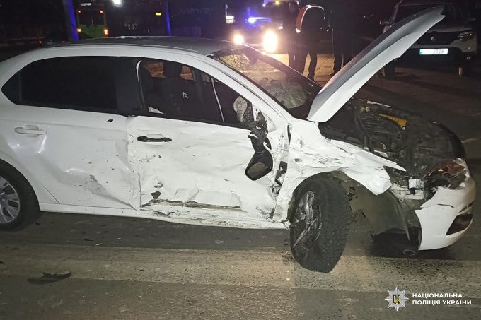дтп на проспекті Аерокосмічному в харкові